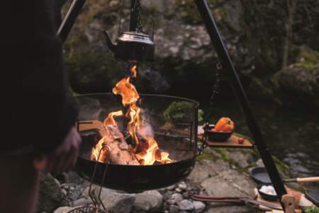 Bålpanna Esepgard - här värmer du dig och lagar mat utomhus!
