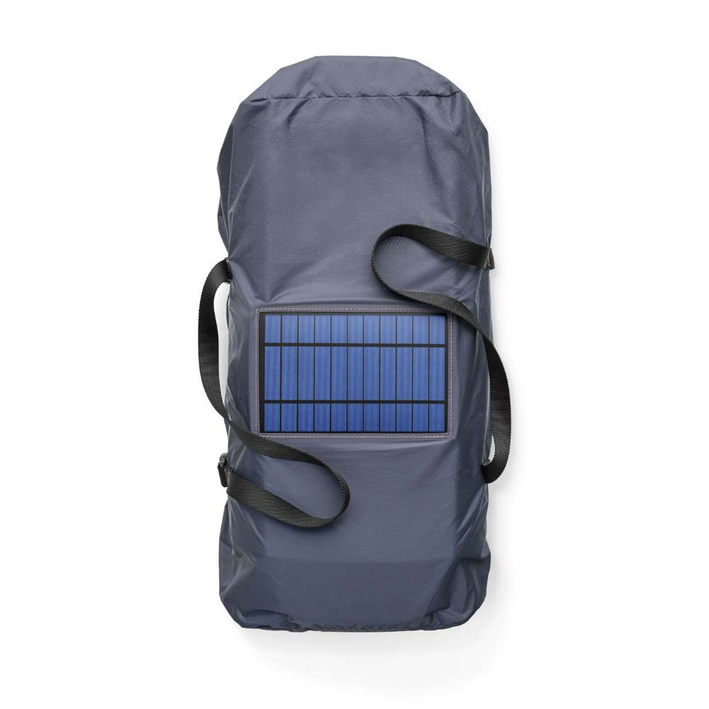 BioLite Solar Carry Cover - förvaringsväska till Fire Pit som laddar dess batterier genom solceller.